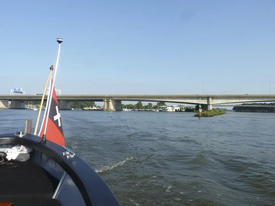 Pampus yacht yard